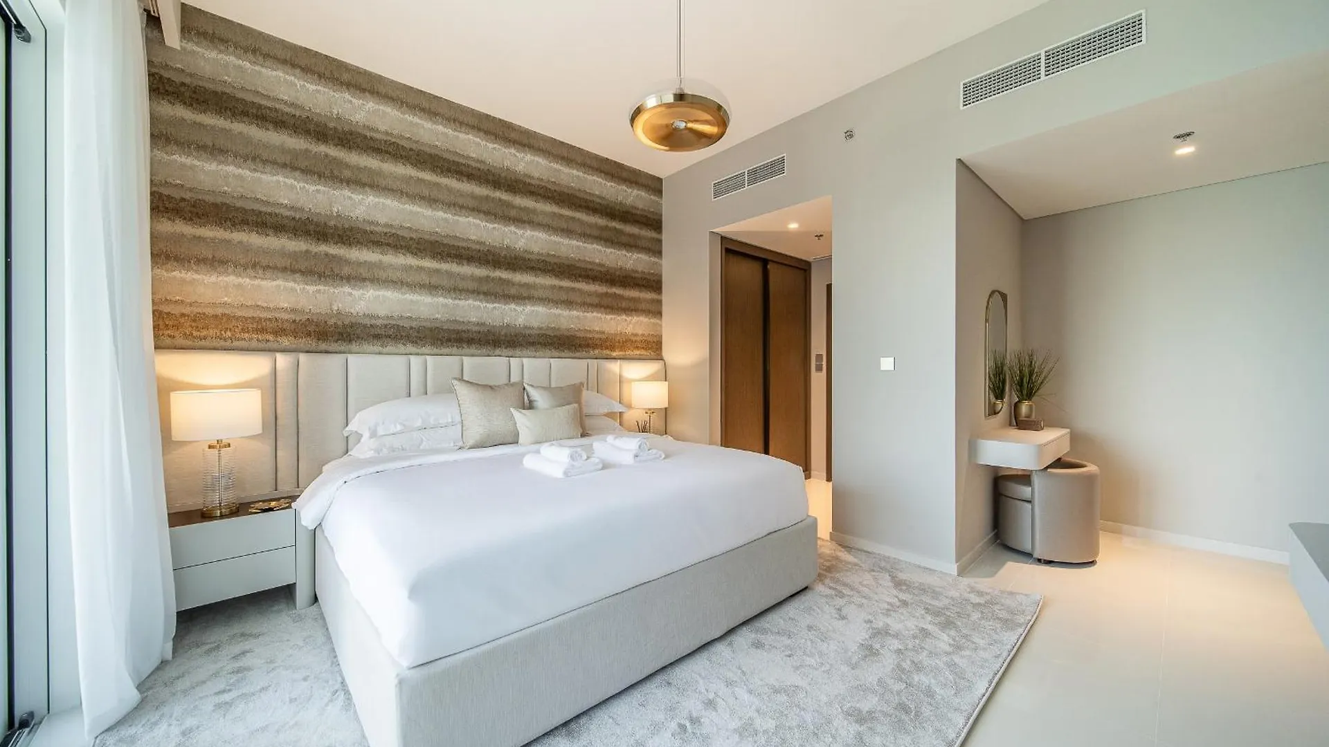 Grand Bleu 02 - Limited Offer! Stunning 2Br Waterfront For 5 Apartment Dubai 0*,  United Arab Emirates